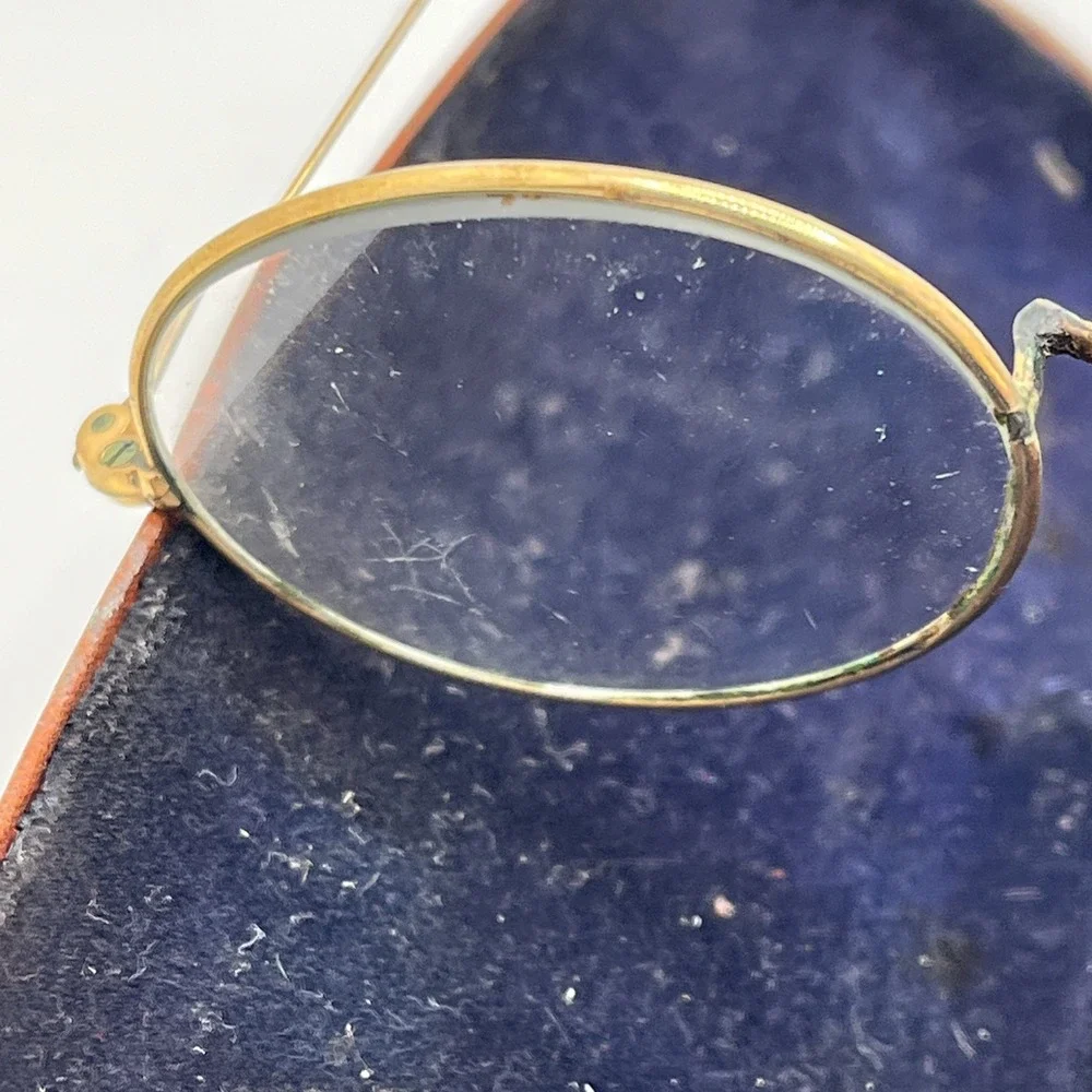 Antique Wire Rim 